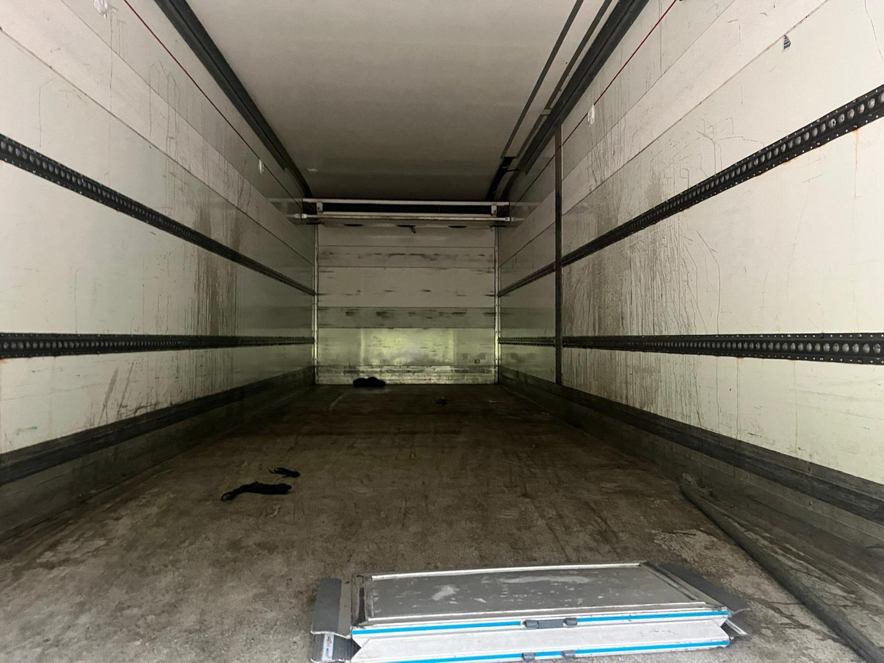 DAF CF 330 - Fourgon grand volume: photos 4 DAF CF 330 - Fourgon grand volume: photos 4