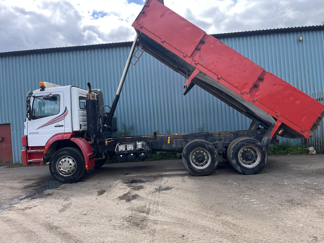 Mercedes Atego - Camion benne: photos 2 Mercedes Atego - Camion benne: photos 2