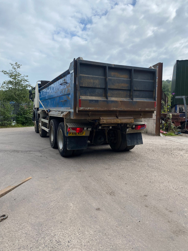 Scania P410 8X4 - Camion benne: photos 2 Scania P410 8X4 - Camion benne: photos 2