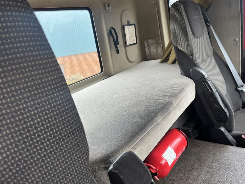 DAF CF 85 460 - Tracteur routier: photos 3 DAF CF 85 460 - Tracteur routier: photos 3