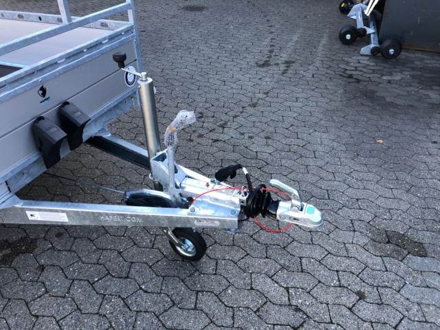 Hapert Azure L-2 Tieflader 3030 x 1490 x 370 mm, ZG 2,0 to. - Remorque voiture: photos 3 Hapert Azure L-2 Tieflader 3030 x 1490 x 370 mm, ZG 2,0 to. - Remorque voiture: photos 3