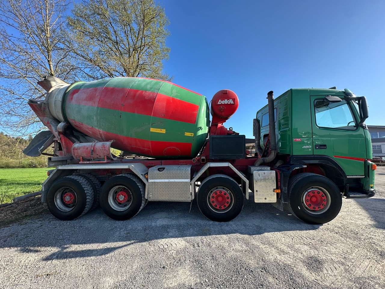 VOLVO FM 480 8x4 Belloli 9cbm - Camion malaxeur: photos 3 VOLVO FM 480 8x4 Belloli 9cbm - Camion malaxeur: photos 3