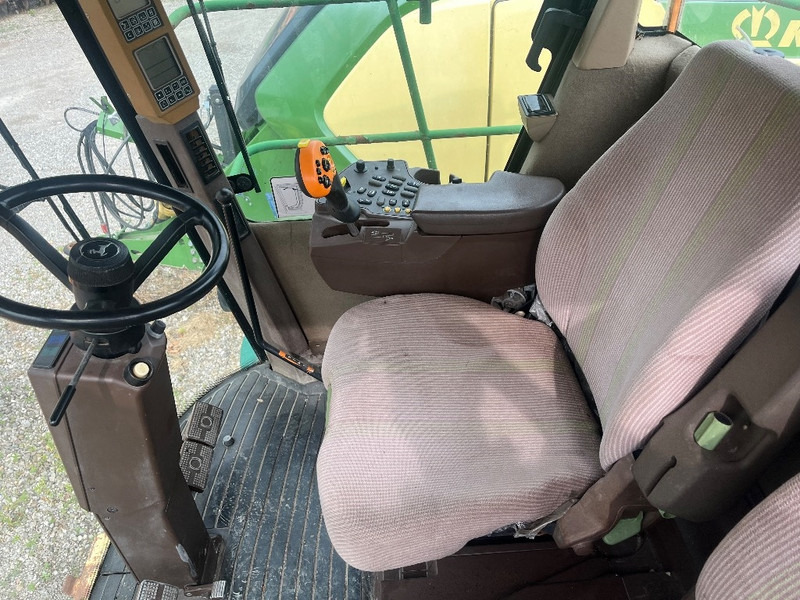 John Deere 7700 - Ensileuse: photos 5 John Deere 7700 - Ensileuse: photos 5