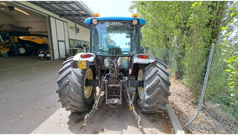 New Holland TN 95 D A - Tracteur agricole: photos 3 New Holland TN 95 D A - Tracteur agricole: photos 3