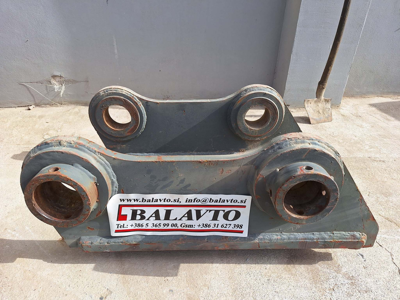 Attachment plate - Attache rapide pour Engins de chantier: photos 2 Attachment plate - Attache rapide pour Engins de chantier: photos 2