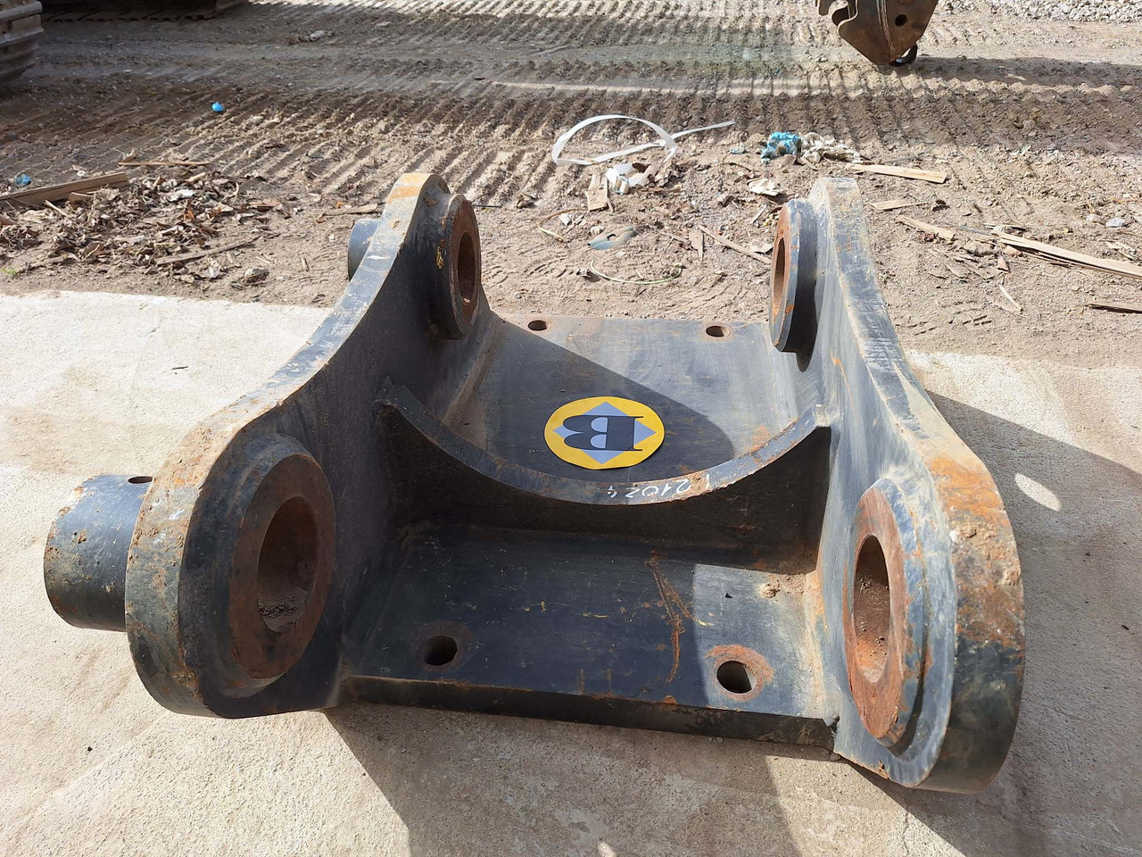 Attachment plate - Attache rapide pour Engins de chantier: photos 5 Attachment plate - Attache rapide pour Engins de chantier: photos 5