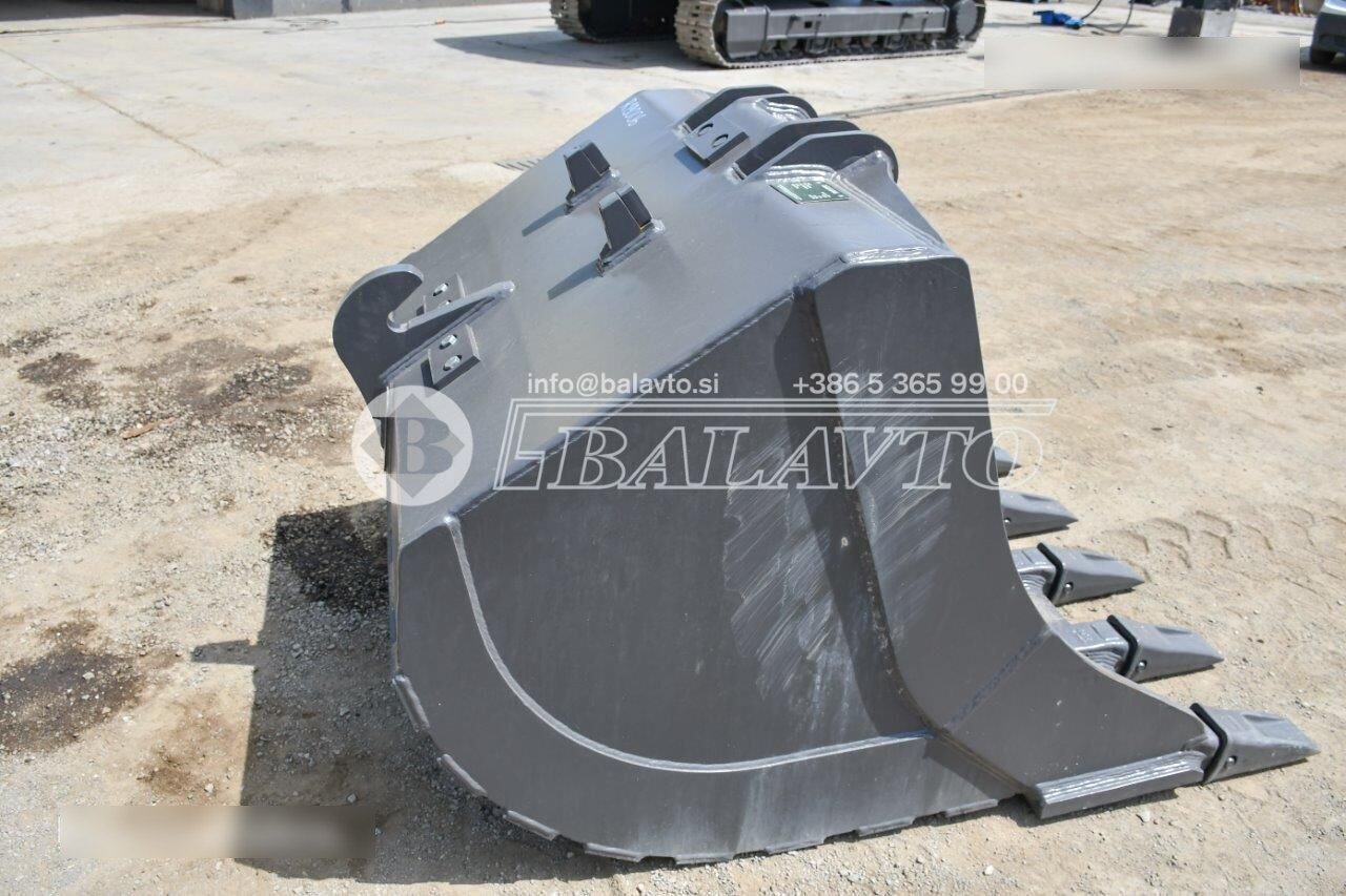 BALAVTO digging bucket 1300 mm S1 - Godet pour pelle: photos 5 BALAVTO digging bucket 1300 mm S1 - Godet pour pelle: photos 5