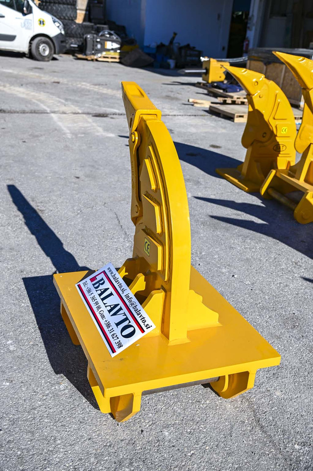 BAT BR10 - Ripper pour Pelle: photos 1 BAT BR10 - Ripper pour Pelle: photos 1