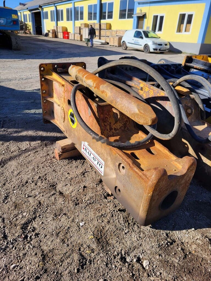 D&A 220V - Marteau hydraulique: photos 2 D&A 220V - Marteau hydraulique: photos 2