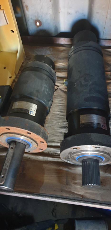 HKS DA--H 80 360º for PUTZMEISTER SPM 500 ESK1602791 for Putzmeister SPM 500 roadheader - Moteur hydraulique: photos 2 HKS DA--H 80 360º for PUTZMEISTER SPM 500 ESK1602791 for Putzmeister SPM 500 roadheader - Moteur hydraulique: photos 2