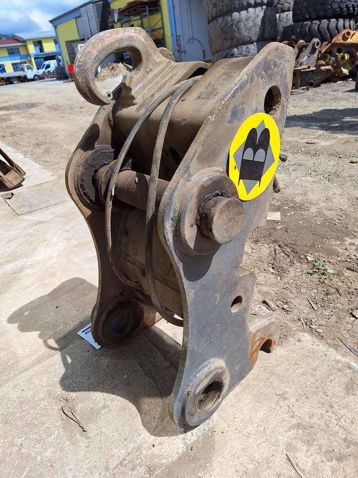 Hydraulic Volvo S1 - Attache rapide pour Engins de chantier: photos 3 Hydraulic Volvo S1 - Attache rapide pour Engins de chantier: photos 3