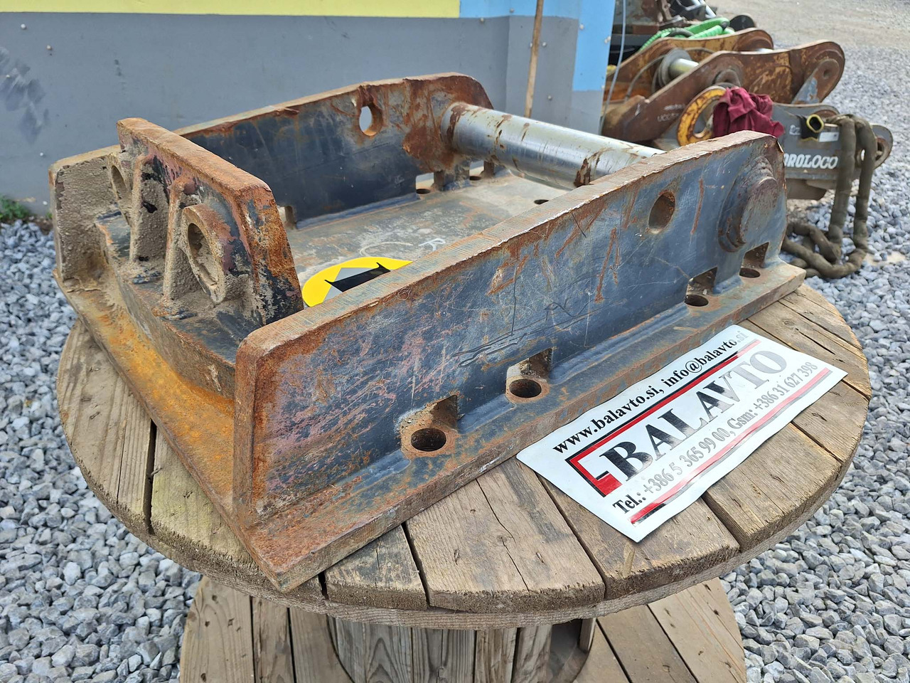 Lehnhoff attachment plate - Attache rapide pour Engins de chantier: photos 1 Lehnhoff attachment plate - Attache rapide pour Engins de chantier: photos 1