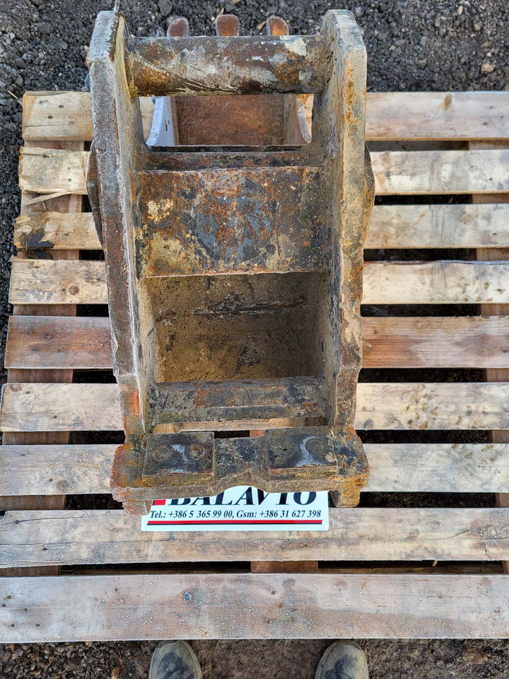 Narrow digging bucket 300 mm - Godet pour pelle: photos 3 Narrow digging bucket 300 mm - Godet pour pelle: photos 3