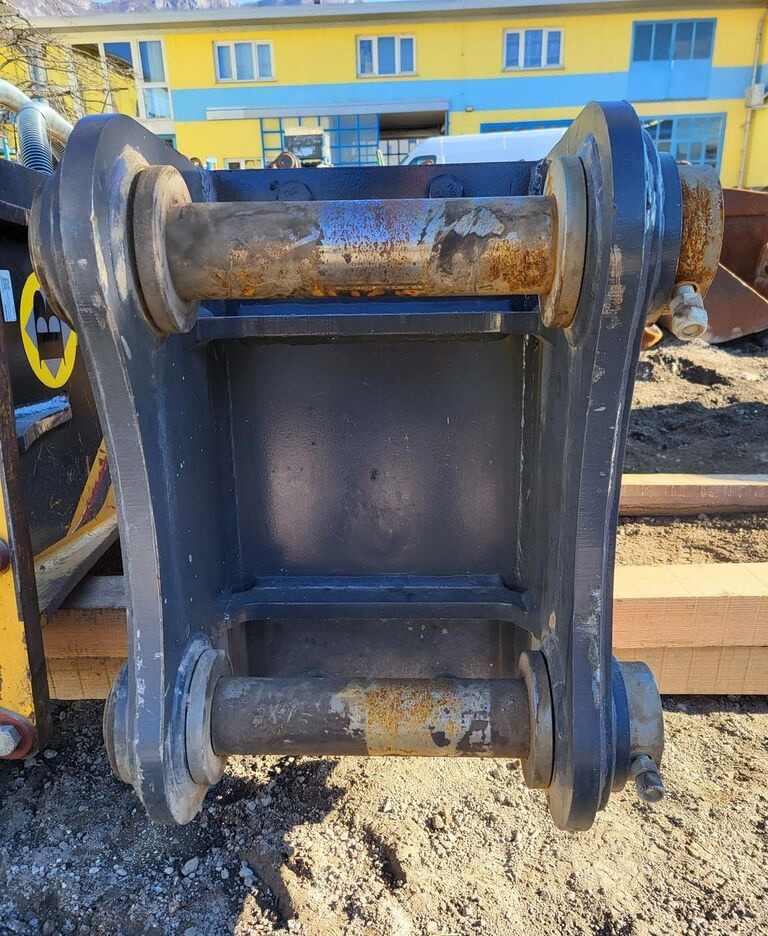 New BAT 220F - Marteau hydraulique: photos 2 New BAT 220F - Marteau hydraulique: photos 2