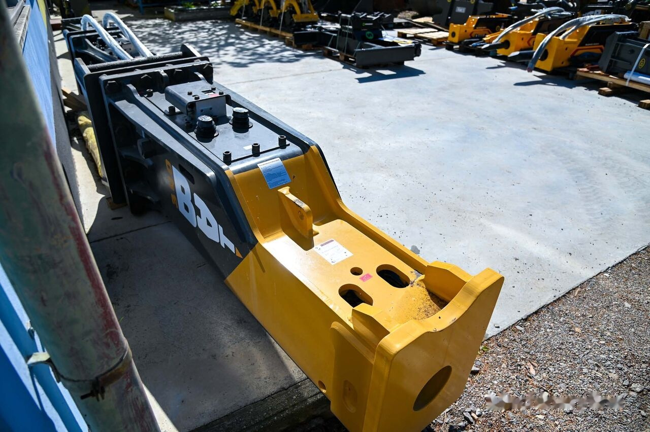 New BAT 340 - Marteau hydraulique: photos 4 New BAT 340 - Marteau hydraulique: photos 4