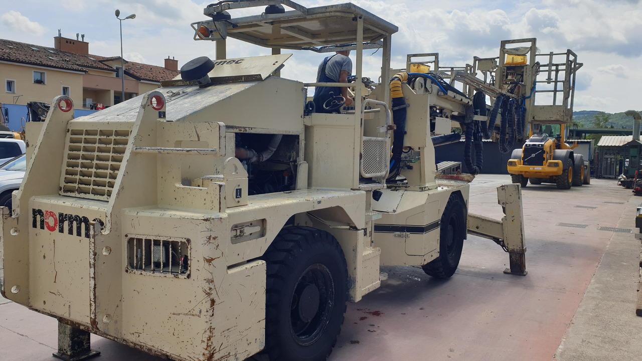 Normet Himec 9905 BT - Machine d'exploitation minière: photos 4 Normet Himec 9905 BT - Machine d'exploitation minière: photos 4