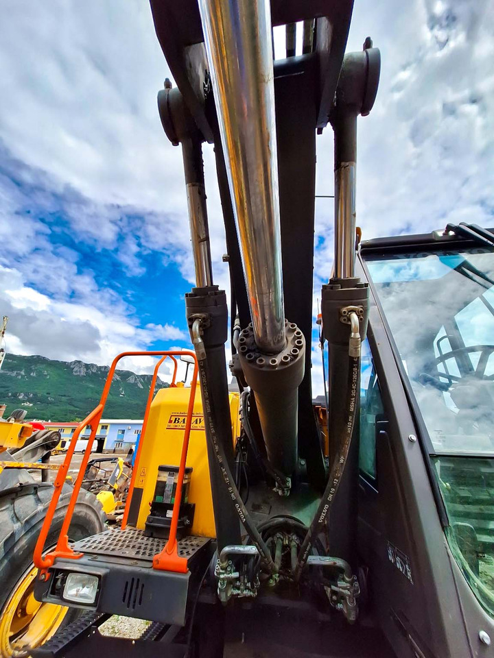 Volvo boom cylinder 14578082 Volvo EWR150E, EW140C, EW140D - Pièces de rechange pour Pelle: photos 2 Volvo boom cylinder 14578082 Volvo EWR150E, EW140C, EW140D - Pièces de rechange pour Pelle: photos 2