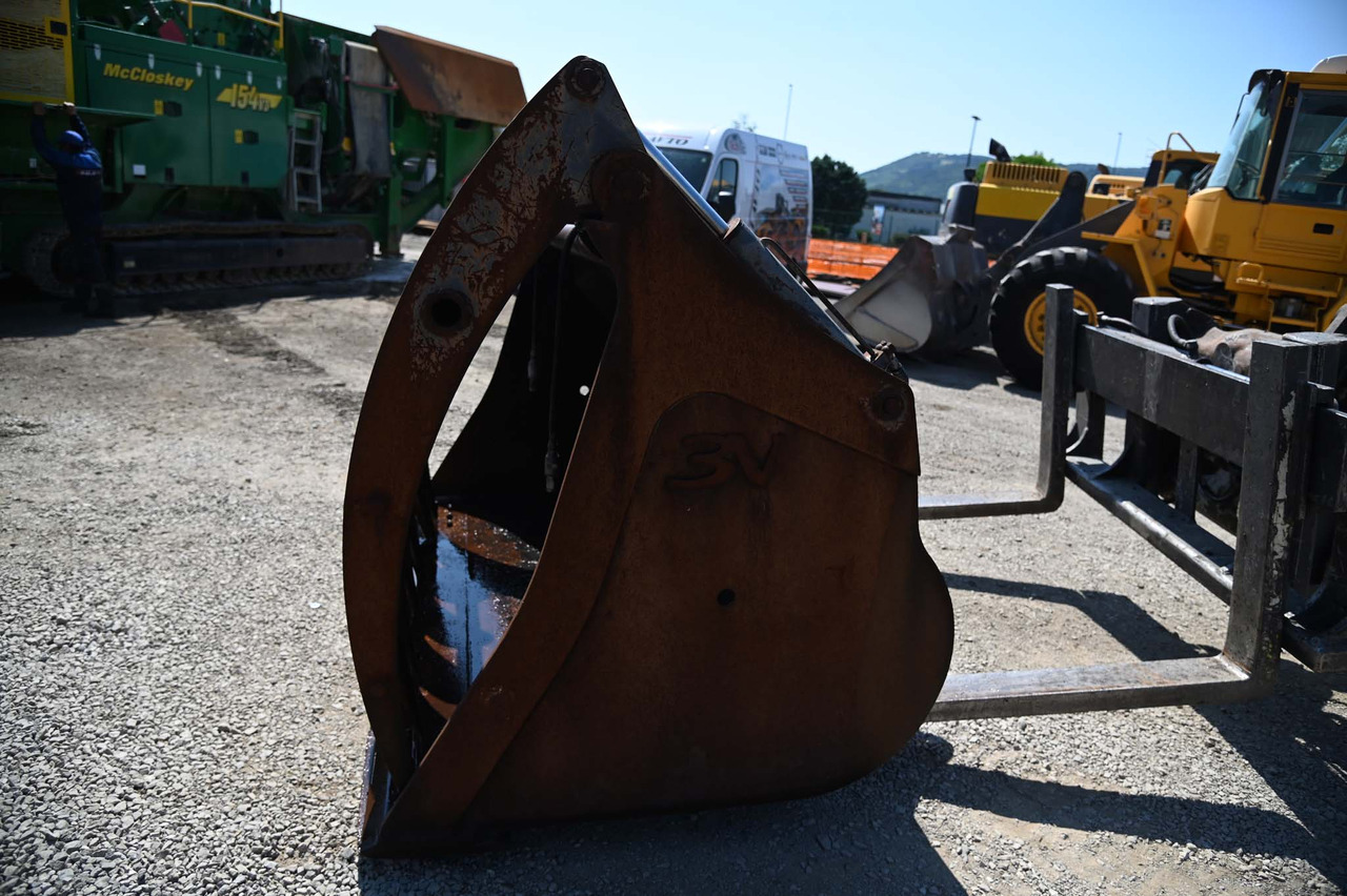 TREVI BENNE loader bucket 2500 mm - Godet pour chargeur: photos 3 TREVI BENNE loader bucket 2500 mm - Godet pour chargeur: photos 3