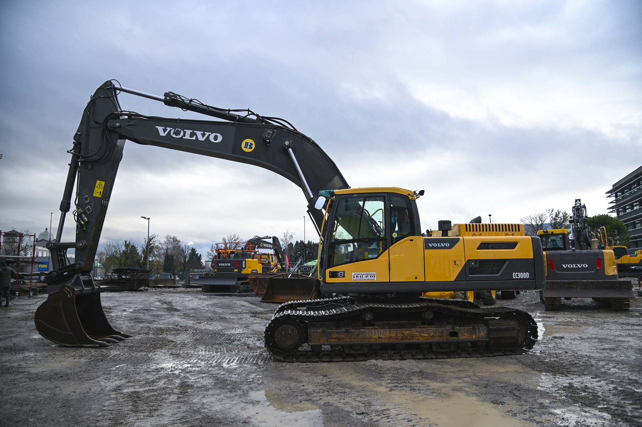 VOLVO EC300DNL - Pelle sur chenille: photos 2 VOLVO EC300DNL - Pelle sur chenille: photos 2