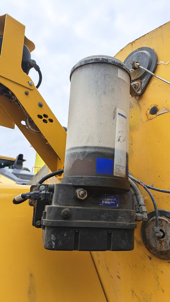 Chargeuse sur pneus Volvo L150H: photos 37