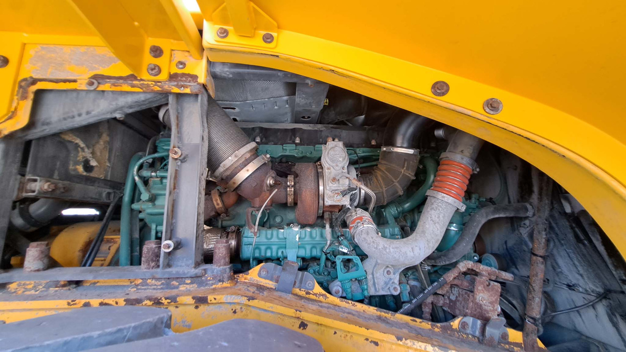 Chargeuse sur pneus Volvo L150H: photos 27