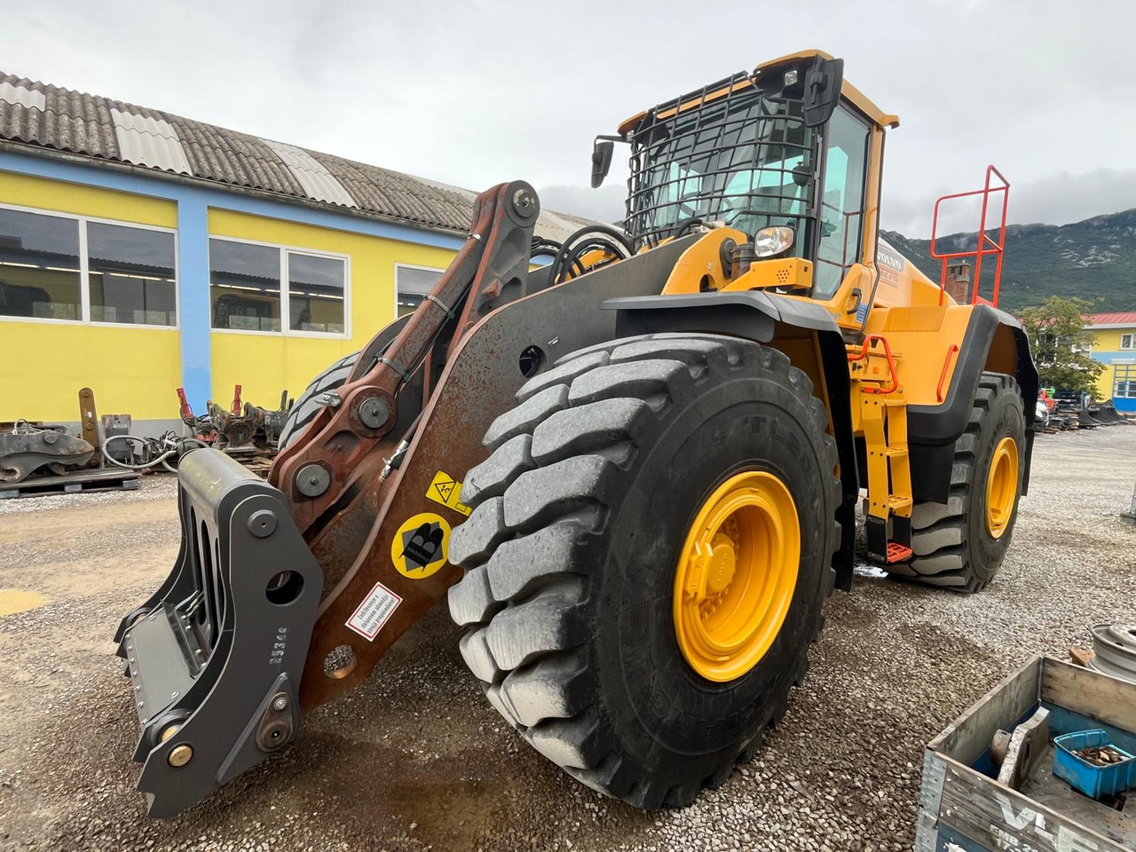 Volvo L220H - Chargeuse sur pneus: photos 3 Volvo L220H - Chargeuse sur pneus: photos 3