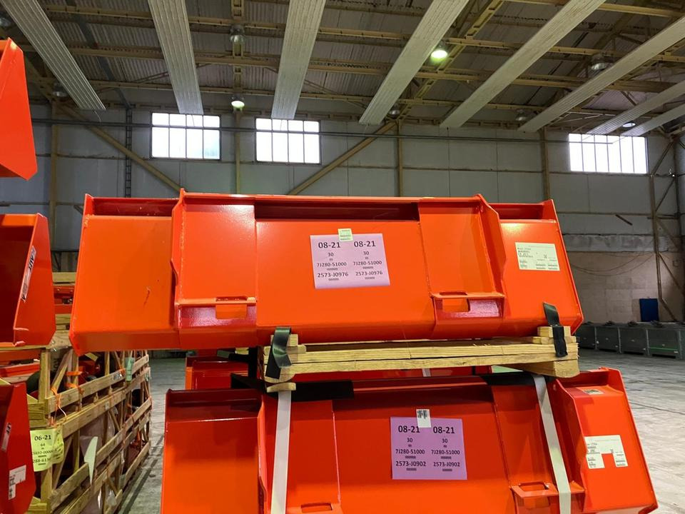 Schaufel Skid Steer 1,80m für Bobcat, Kubota, Solis, Branson - Godet pour chargeur: photos 2 Schaufel Skid Steer 1,80m für Bobcat, Kubota, Solis, Branson - Godet pour chargeur: photos 2