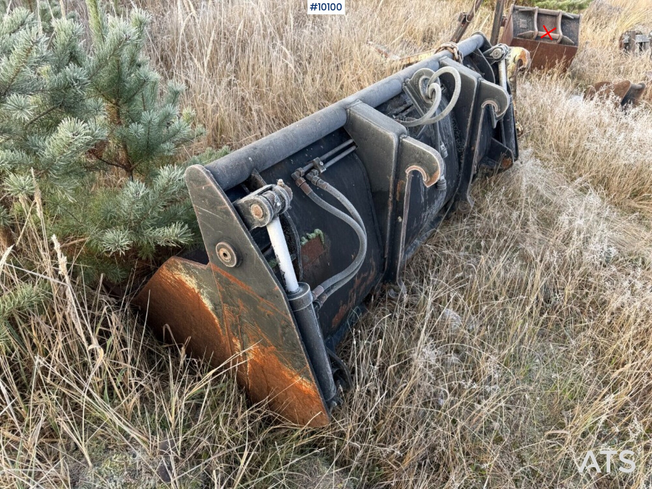 Combi bucket Large BM - Godet pour chargeur: photos 3 Combi bucket Large BM - Godet pour chargeur: photos 3