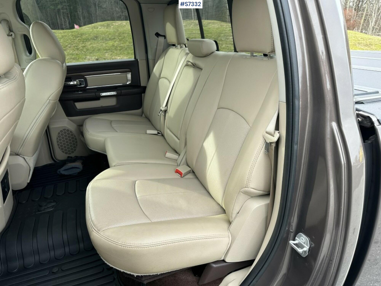 Dodge Ram 1500 Laramie, gasoline, serviced. - Pick-up: photos 5 Dodge Ram 1500 Laramie, gasoline, serviced. - Pick-up: photos 5