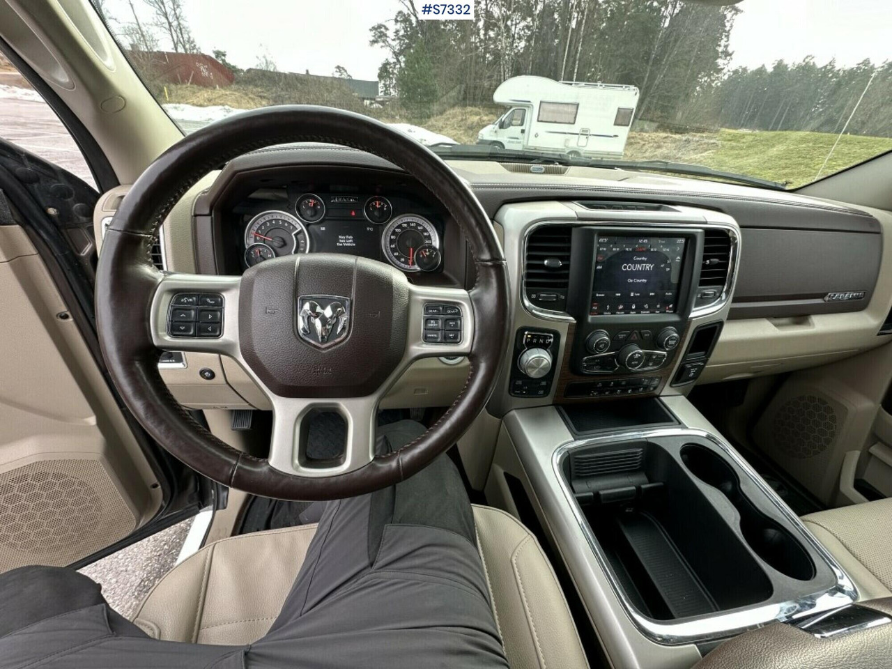 Dodge Ram 1500 Laramie, gasoline, serviced. - Pick-up: photos 3 Dodge Ram 1500 Laramie, gasoline, serviced. - Pick-up: photos 3