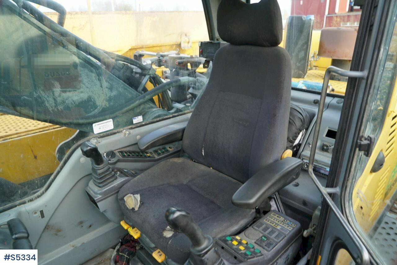 EXCAVATOR Volvo EC360 BLC WITH BUCKET - Pelle: photos 5 EXCAVATOR Volvo EC360 BLC WITH BUCKET - Pelle: photos 5