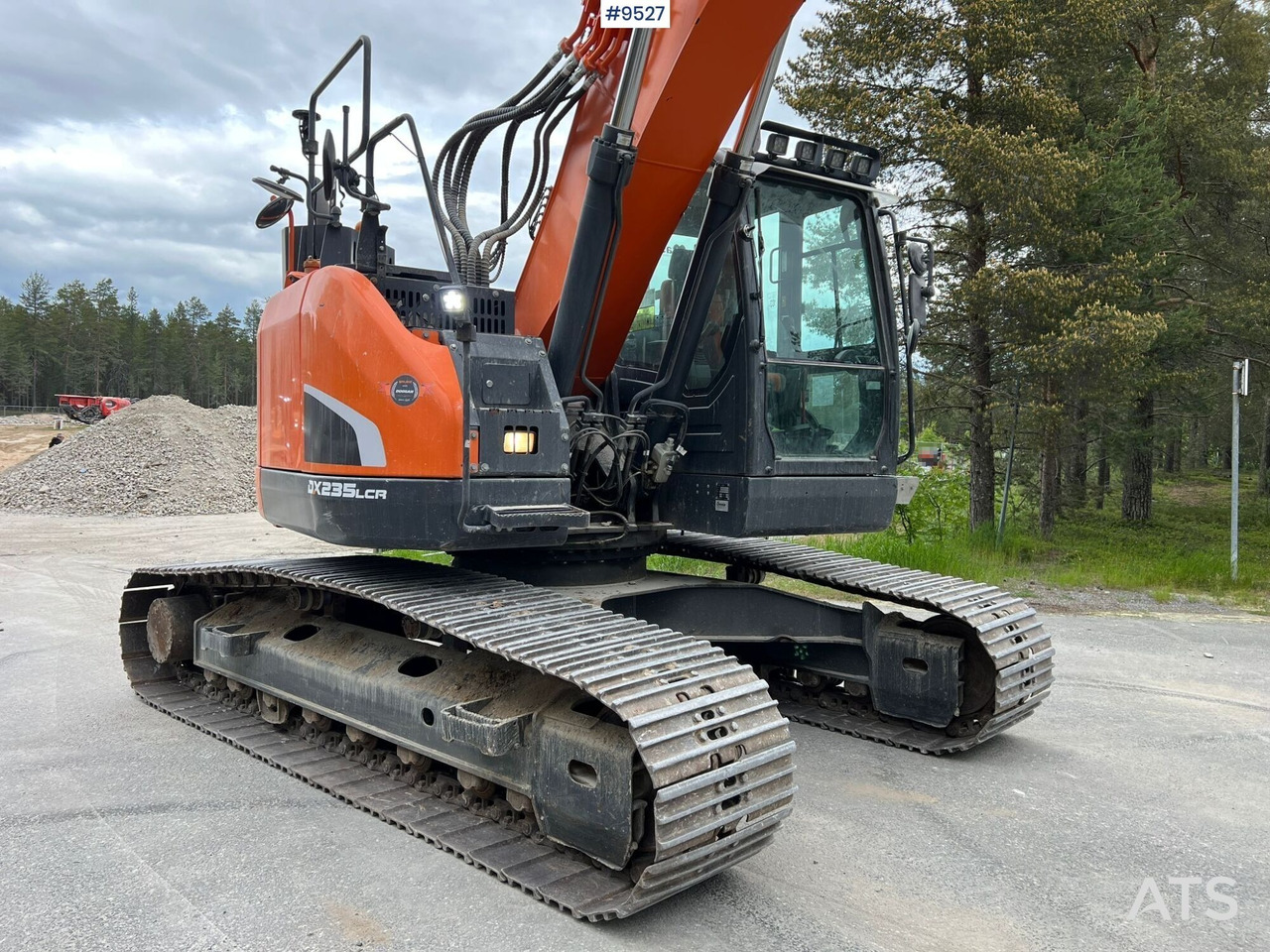 Excavator Doosan DX235 LCR-5 with excavator system (SEE VIDEO) - Pelle sur chenille: photos 5 Excavator Doosan DX235 LCR-5 with excavator system (SEE VIDEO) - Pelle sur chenille: photos 5