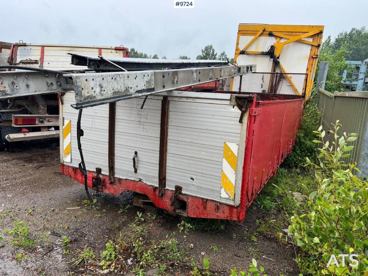 Flatbed - Carrosserie plateau: photos 5 Flatbed - Carrosserie plateau: photos 5