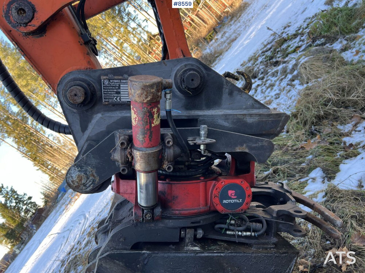 Hitachi ZX130W Wheeled excavator - Pelle sur pneus: photos 5 Hitachi ZX130W Wheeled excavator - Pelle sur pneus: photos 5