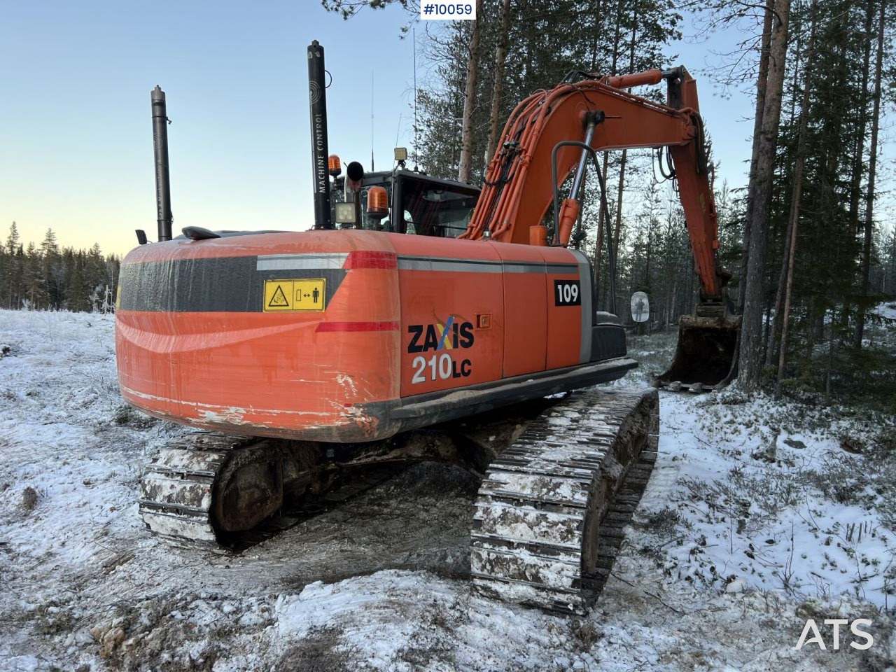 Hitachi ZX210LC-3 Excavator with rotor and tooth bucket - Pelle sur chenille: photos 4 Hitachi ZX210LC-3 Excavator with rotor and tooth bucket - Pelle sur chenille: photos 4