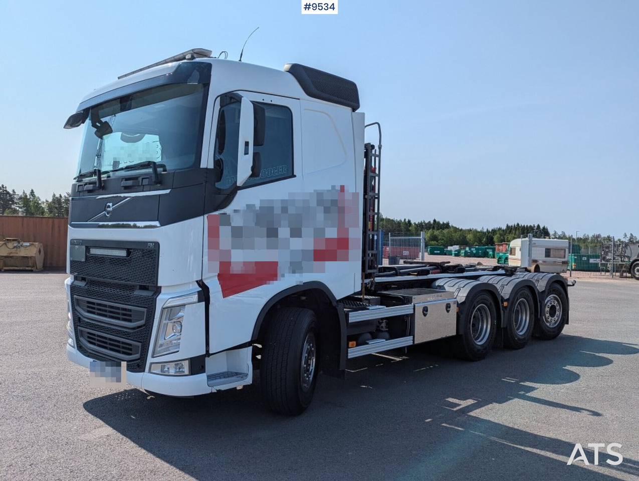 Hooklift Truck Volvo FH540 8x4 (SEE VIDEO) - Camion ampliroll: photos 1 Hooklift Truck Volvo FH540 8x4 (SEE VIDEO) - Camion ampliroll: photos 1