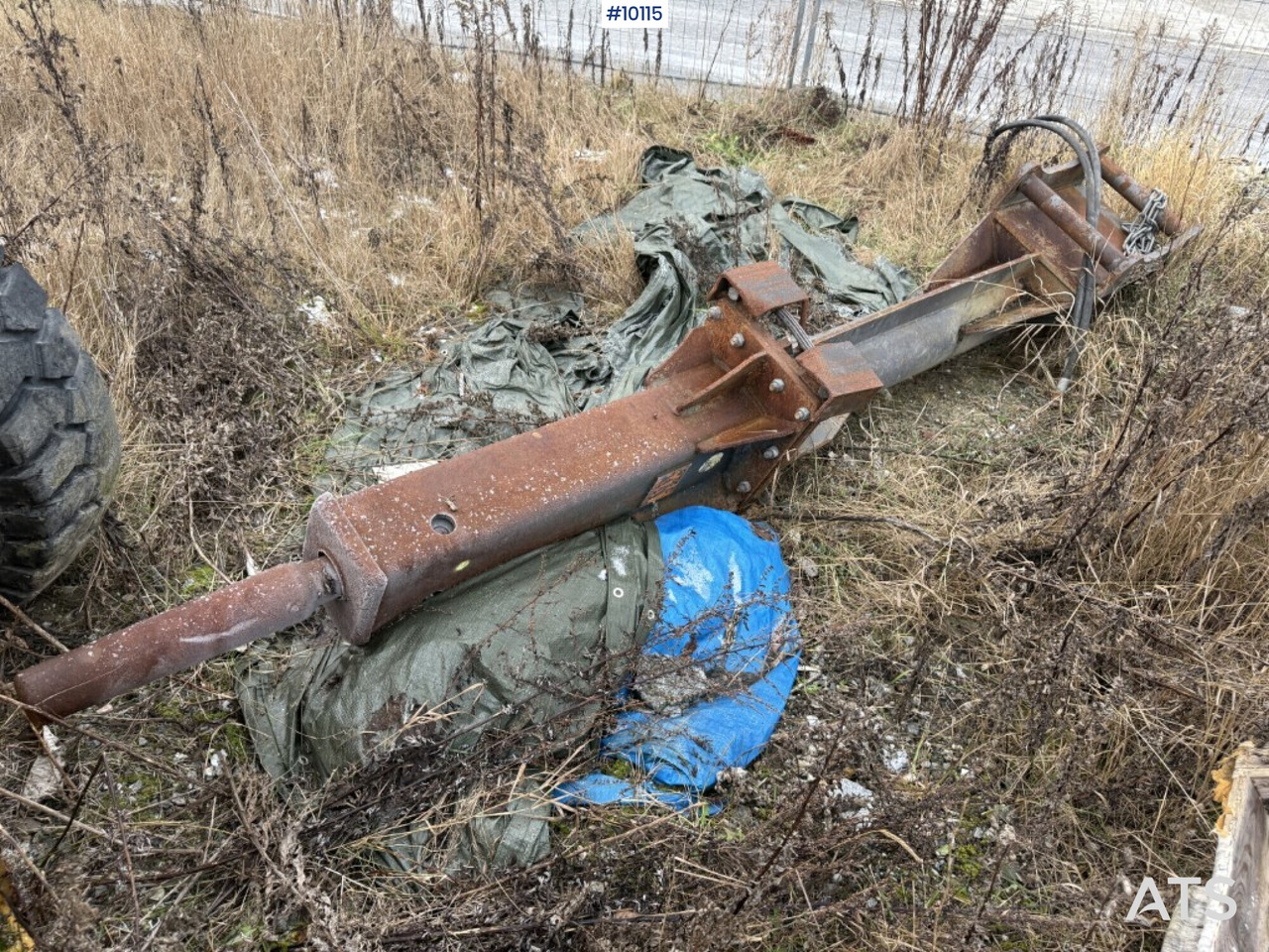 Hydraulic hammer SMC S40/S70 - Marteau hydraulique: photos 1 Hydraulic hammer SMC S40/S70 - Marteau hydraulique: photos 1