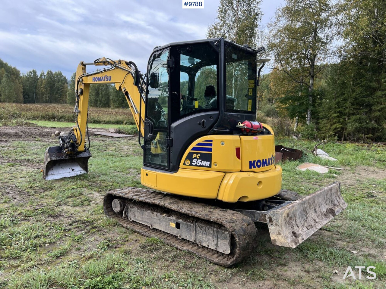 KOMATSU PC55MR-5E0 Excavator with attachments (SEE VIDEO) - Mini pelle: photos 3 KOMATSU PC55MR-5E0 Excavator with attachments (SEE VIDEO) - Mini pelle: photos 3