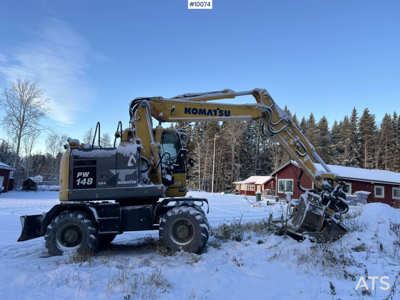 Komatsu PW148 Wheeled excavator with rotor and buckets - Pelle sur pneus: photos 2 Komatsu PW148 Wheeled excavator with rotor and buckets - Pelle sur pneus: photos 2