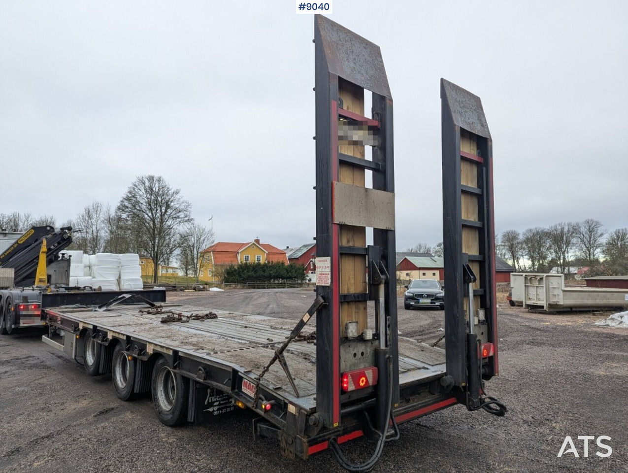 Machine trailer MCCALULEY (See Video) - Remorque porte-engin surbaissée: photos 3 Machine trailer MCCALULEY (See Video) - Remorque porte-engin surbaissée: photos 3