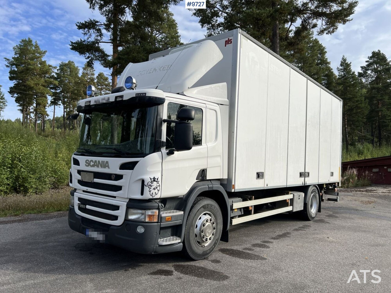 SCANIA P280 Box truck with tail lift - Camion fourgon: photos 1 SCANIA P280 Box truck with tail lift - Camion fourgon: photos 1