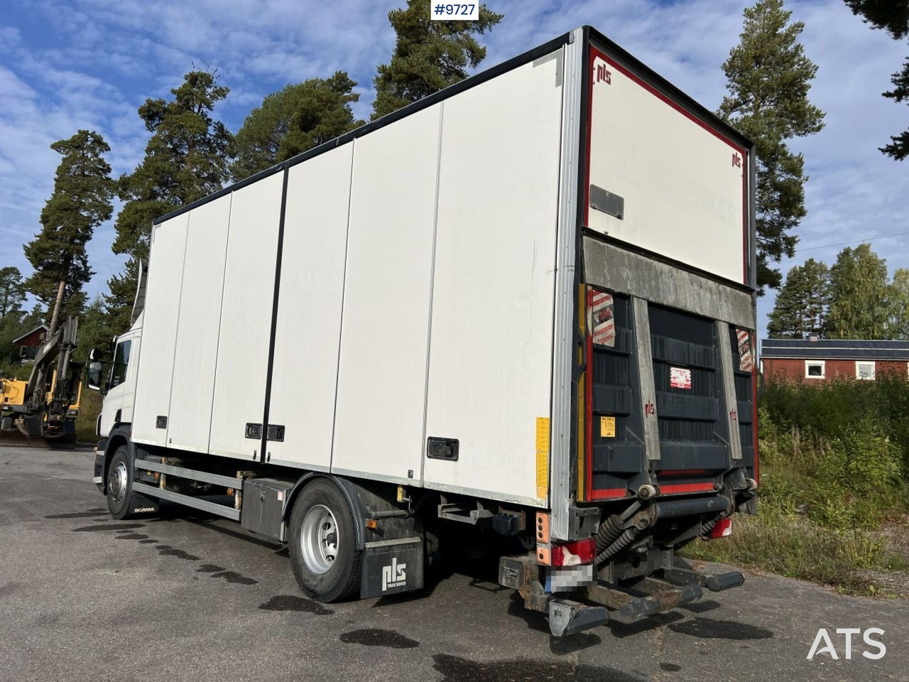 SCANIA P280 Box truck with tail lift - Camion fourgon: photos 4 SCANIA P280 Box truck with tail lift - Camion fourgon: photos 4