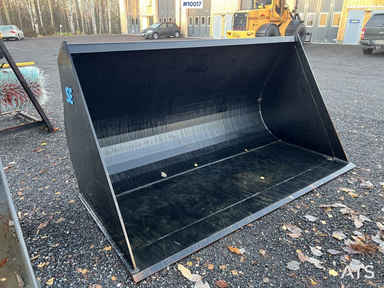 SE Equipment Bucket 2100L Large BM - Godet pour chargeur: photos 1 SE Equipment Bucket 2100L Large BM - Godet pour chargeur: photos 1