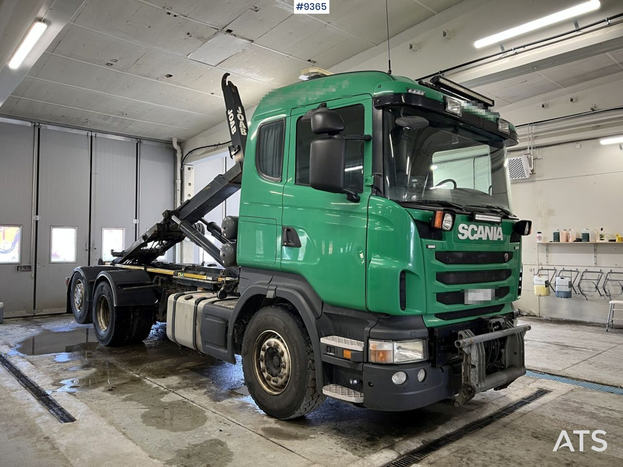 Scania R440 Hooklift with plow equipment - Camion ampliroll: photos 2 Scania R440 Hooklift with plow equipment - Camion ampliroll: photos 2