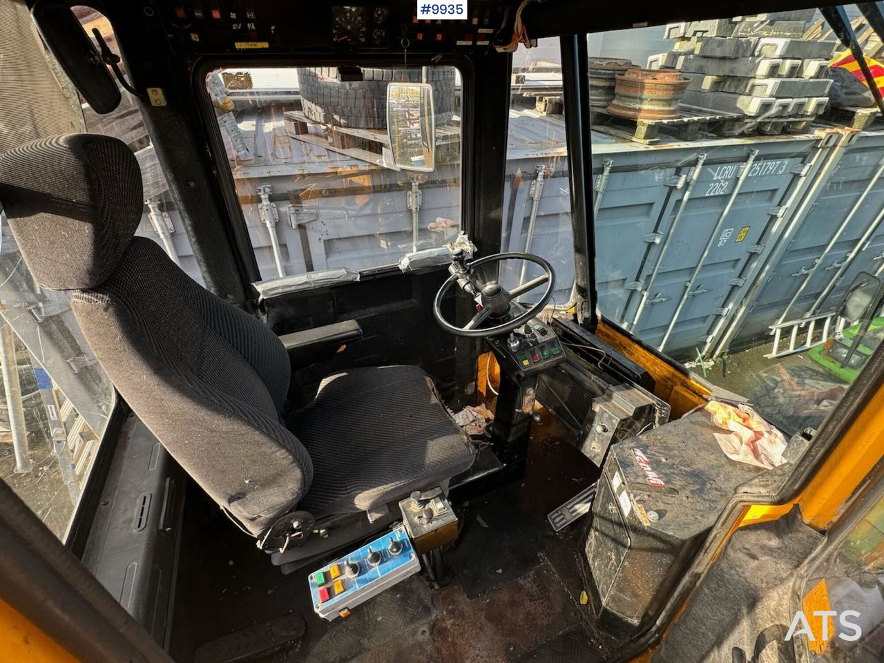 Sisu Terminaltraktor Rep object - Tracteur portuaire: photos 4 Sisu Terminaltraktor Rep object - Tracteur portuaire: photos 4