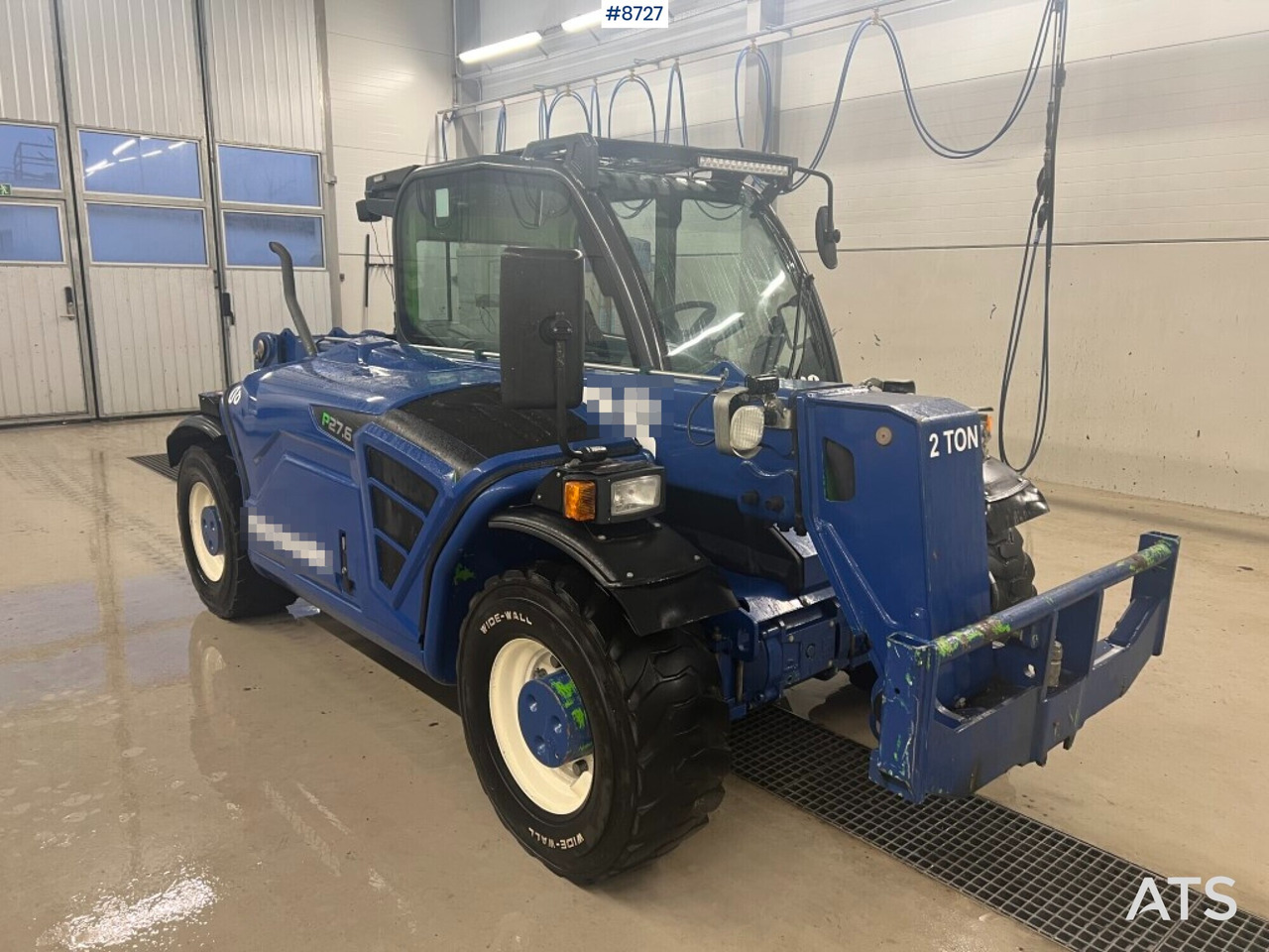 Telescopic loader Merlo P27.6 plus - Chariot télescopique: photos 3 Telescopic loader Merlo P27.6 plus - Chariot télescopique: photos 3