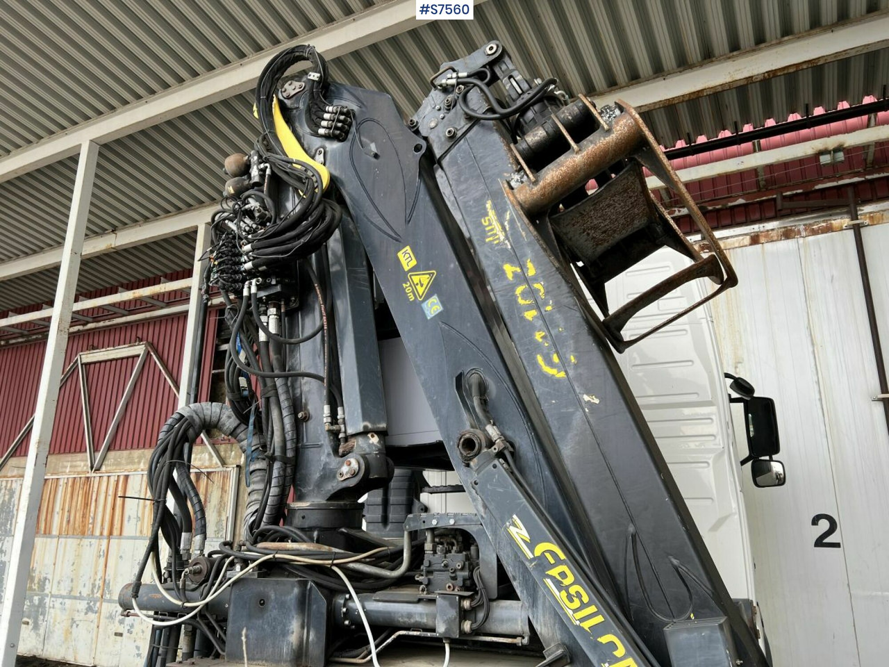 Tow Truck Volvo FH400 with Epsilon 110Z crane - Tracteur routier: photos 5 Tow Truck Volvo FH400 with Epsilon 110Z crane - Tracteur routier: photos 5