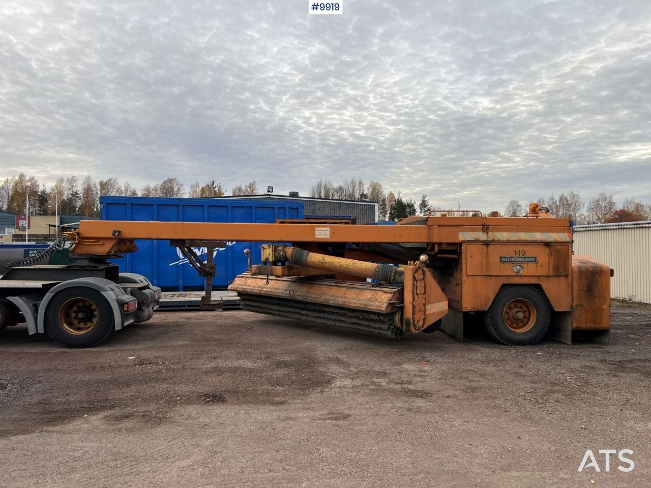 Unregistered Scania P94 snow plow truck with sweeper roller - Engin de déneigement: photos 4 Unregistered Scania P94 snow plow truck with sweeper roller - Engin de déneigement: photos 4