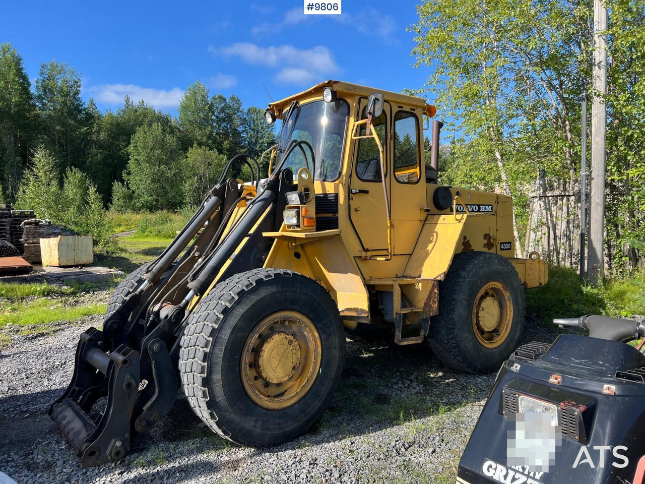 VOLVO BM 4300 Wheel Loader - Chargeuse sur pneus: photos 1 VOLVO BM 4300 Wheel Loader - Chargeuse sur pneus: photos 1