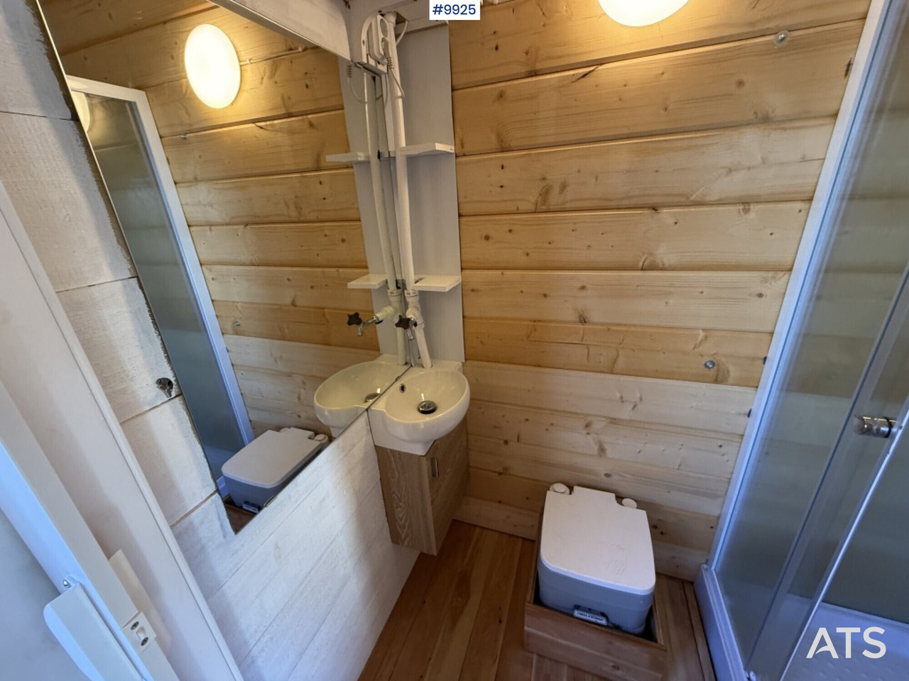 Camion fourgon, Camping-car Volvo FM9 4X2 Recreational Vehicle (RV): photos 22 Camion fourgon, Camping-car Volvo FM9 4X2 Recreational Vehicle (RV): photos 22